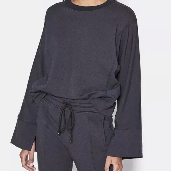 Joie Ashton Sweatshirt in Caviar 🖤 Comfy chic! - Picture 4 of 8